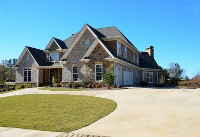 How Much to Consider Resale Value of Your Custom Home